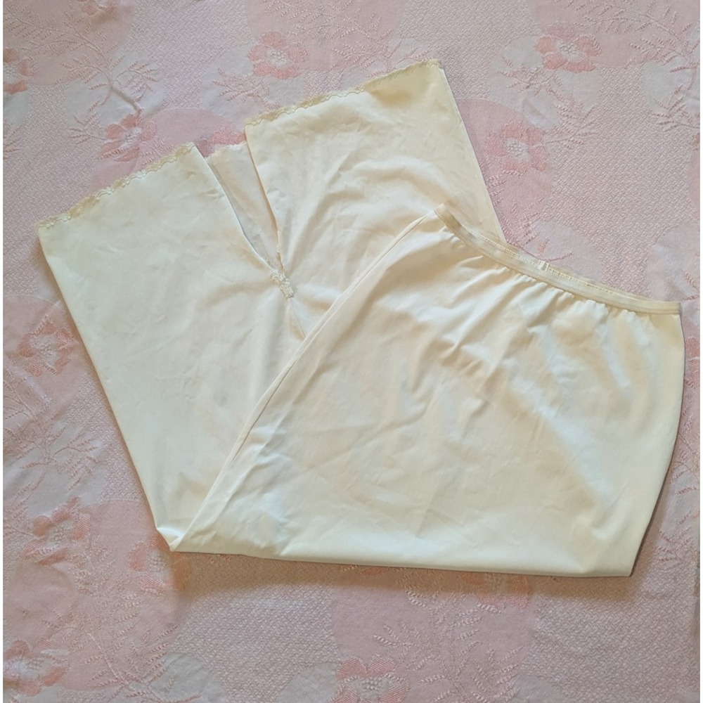 Vintage 70s Cream Half Slip Skirt Olga Petite XS Maxi Lingerie Coquette Lace